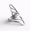 Bague Sculpturale Ouverte en Acier | Design Contemporain
