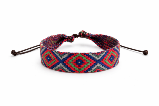 Bracelet Tissé Multicolore à Motifs Géométriques